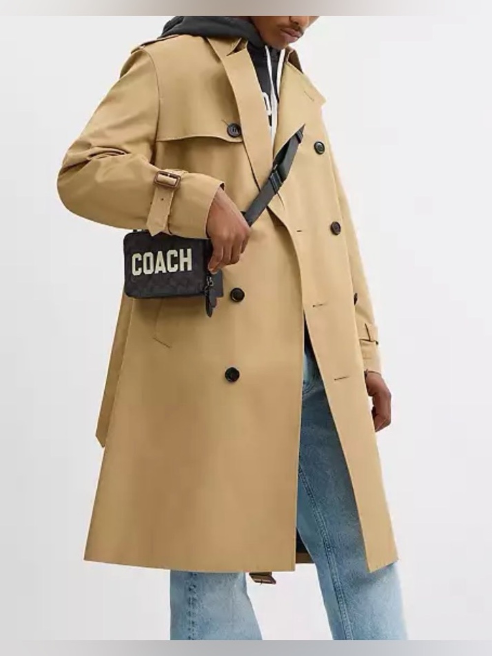 Charter Crossbody Bag 19
In Signature Canvas With Coach Graphic. New no tag